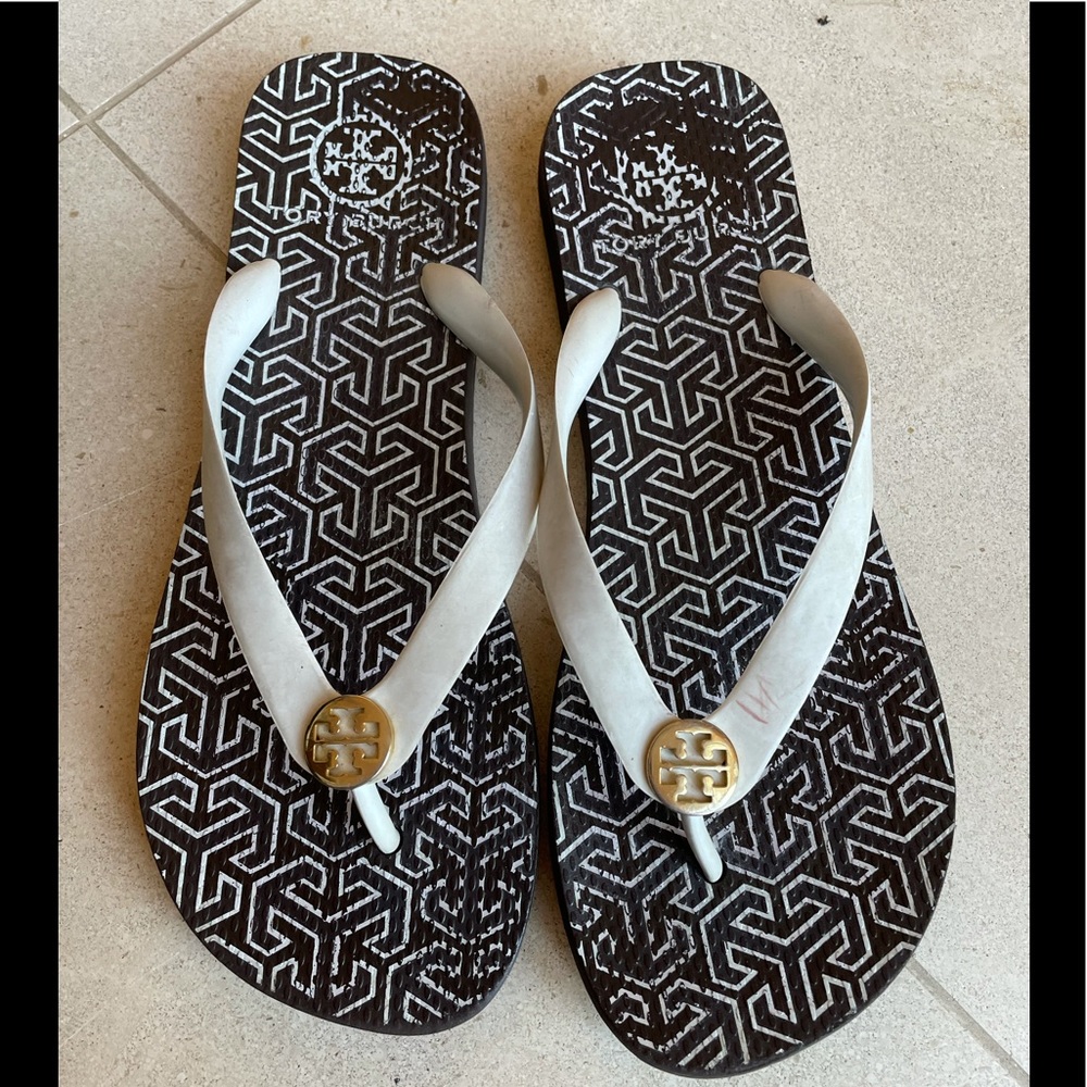 Tory Burch brown/white flip-flop size 9